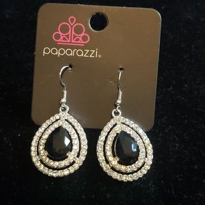 Paparazzi Jewelry: 1year Vintage